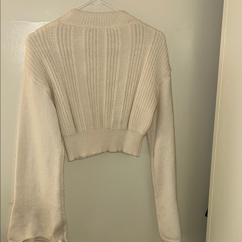 Elegant Cream Long Sleeve Cropped Sweater